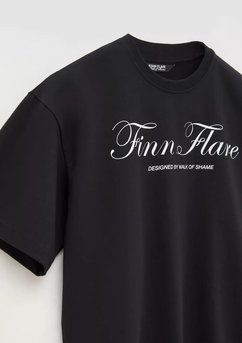Черная футболка WOS X Finn Flare