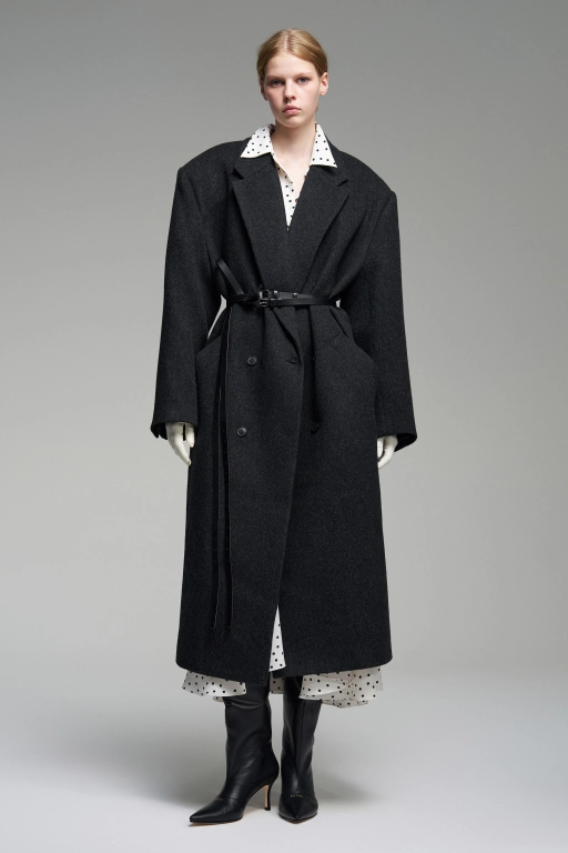 Двубортное пальто из шерсти
