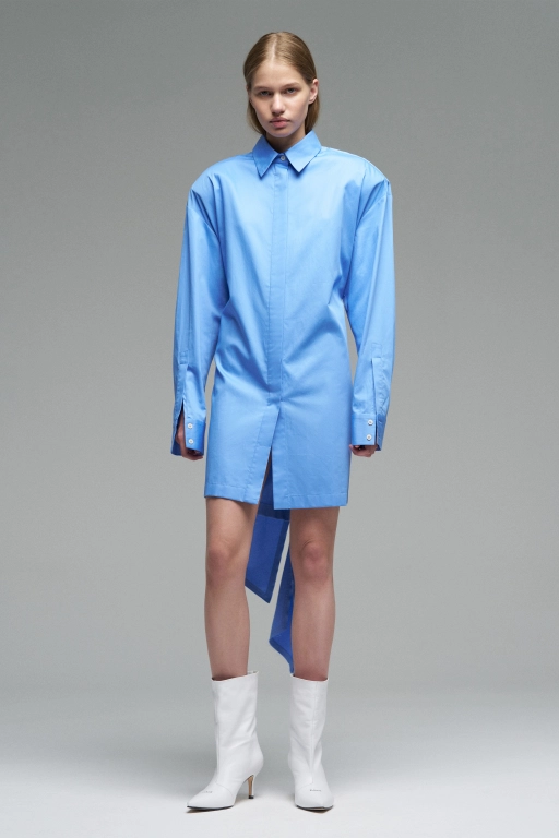 Белые высокие сапоги