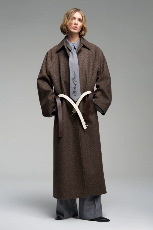 Галстук с вышивкой