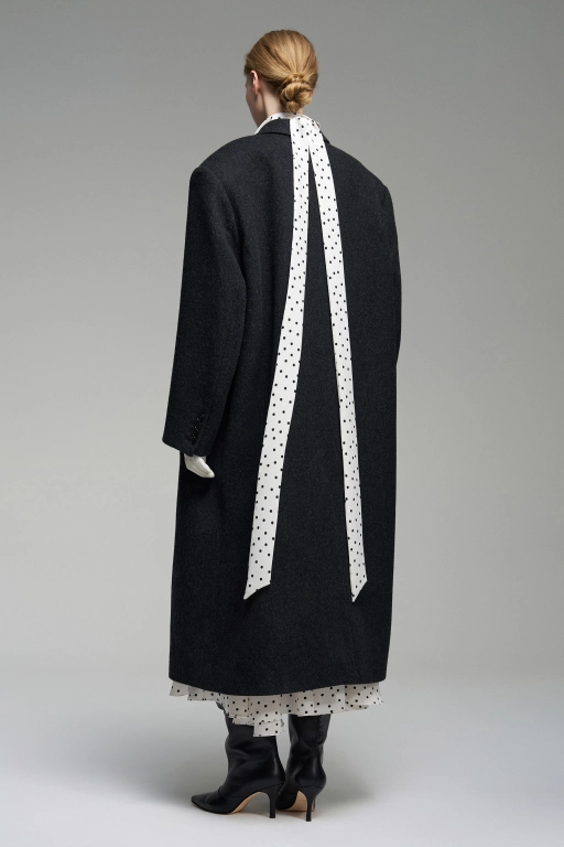 Двубортное пальто из шерсти